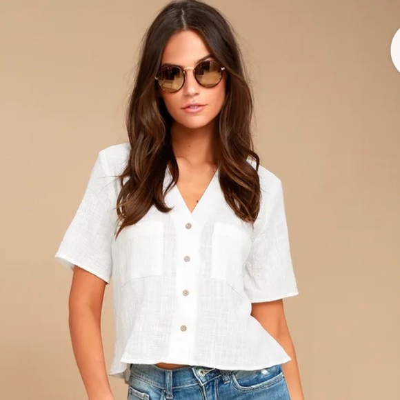 White linen cropped boxy button down top / shirt size XS from Lulu’s - Picture 2 of 7